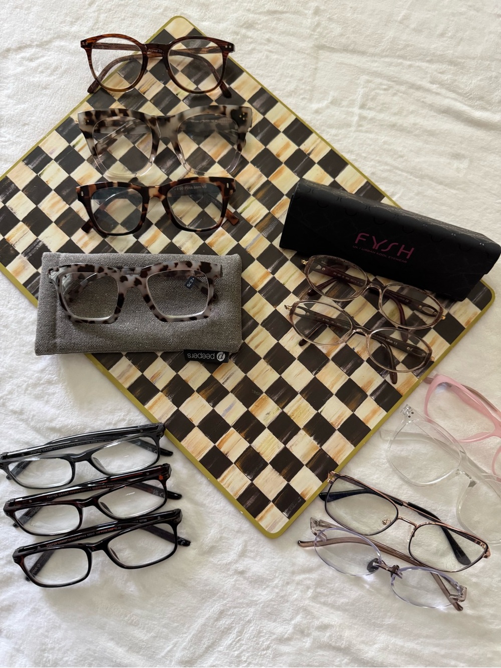 Assorted Tortoiseshell & Clear Readers Lot
(Peepers, Foster Grant, misc)